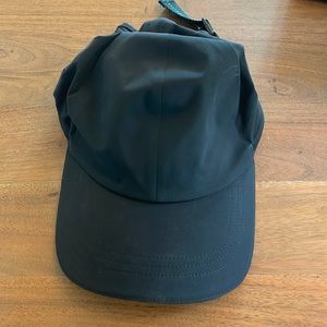 Black lululemon hat